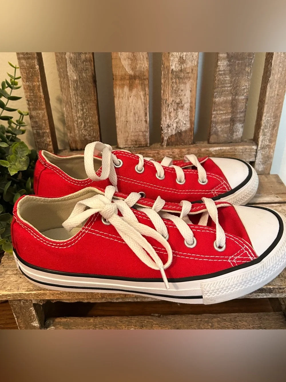 CONVERSE YOUTH CHUCK TAYLOR ALL STAR OX SNEAKERS SIZE 2